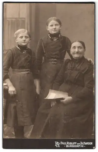 Fotografie Paul Rudloff, Burgdorf, Drei Generationen Porträt