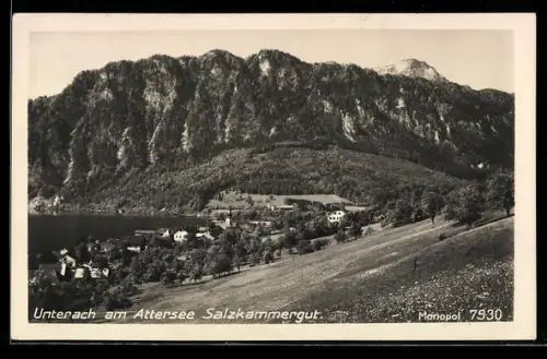 AK Unterach am Attersee, Teilansicht mit See und Bergkulisse