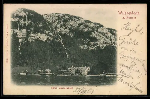 AK Weissenbach a. Attersee, Hotel Weissenbach, Seeufer mit Bergpanorama