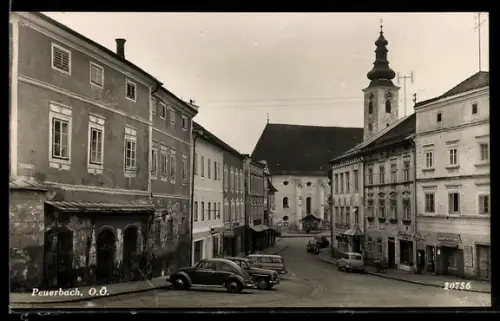 AK Peuerbach /O.Ö., Kirchenplatz mit Kirche