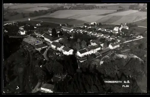 AK Ottnang am Hausruck, Thomasroith, Luftaufnahme des Ortszentrums
