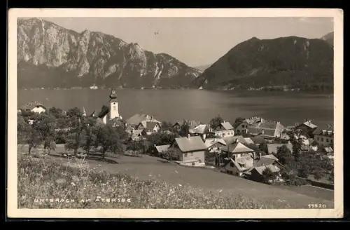 AK Unterach am Attersee, Ortsansicht mit Kirche und See
