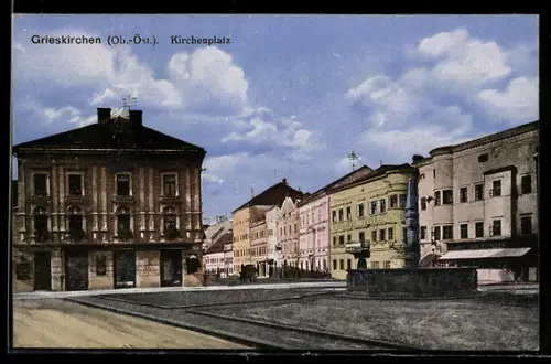 AK Grieskirchen /Ob. Öst., Kirchenplatz, Brunnen, Denkmal