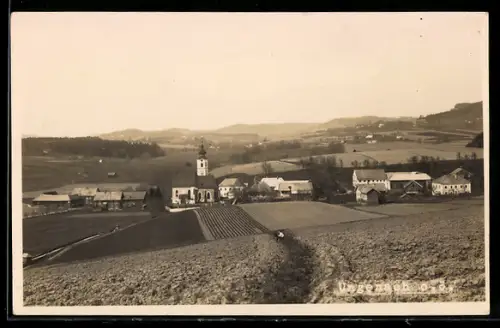 AK Ungenach /O.-Ö., Ortspartie mit Kirche