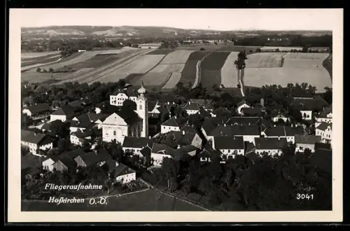 AK Hofkirchen /O.-Ö., Teilansicht mit Kirche