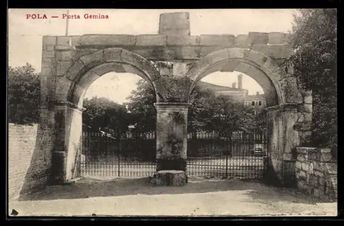 AK Pola, Porta Gemina