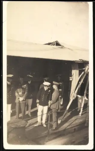 Fotografie HRH Edward, Prince of Wales an Bord vom Schlachtschiff HMS Renown 1920 in San Diego