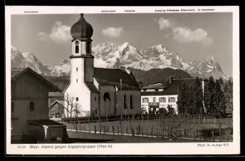 AK Krün /Bayr. Alpen, Kirche gegen Zugspitzgruppe, Alpspitze, Zugspitze und Gr. Waxenstein