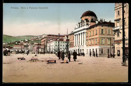 AK Trieste, Riva e Palazzo Carciotti