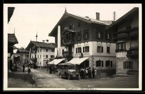 AK Ellmau /Tirol, Strassenpartie mit Gasthaus Lobewein