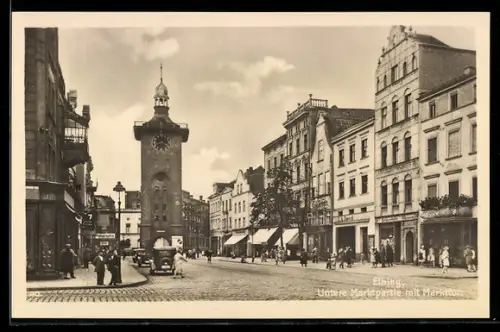 AK Elbing / Elblag, Untere Marktpartie mit Markttor und Leuten