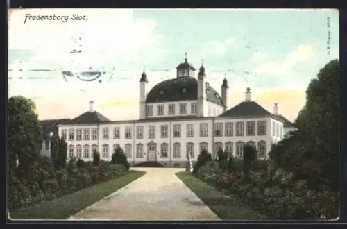 AK Fredensborg, Slot