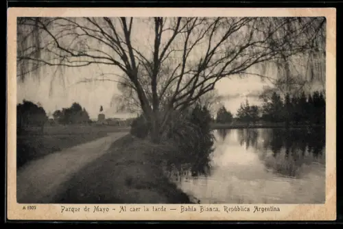 AK Bahia Blanca, Parque de Mayo, Al caer la tarde