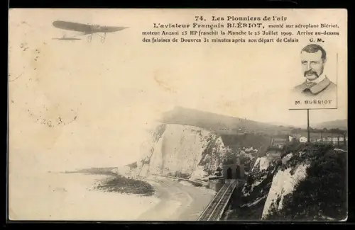AK L`Aviateur Francais Bleriot, Flugzeug fliegt über eine Küste, Portrait M.Bleriot