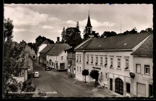 AK Wörrstadt / Rheinhessen, Pariserstrasse mit Adler-Apotheke und Esso-Tankstelle