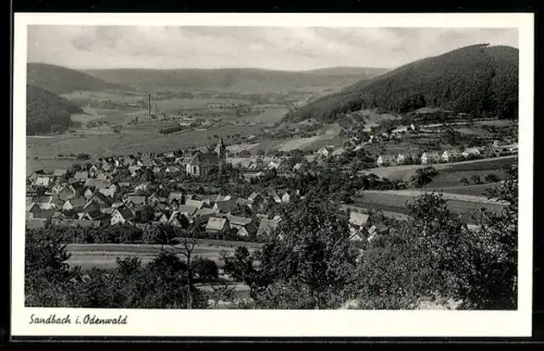 AK Sandbach i. Odenwald, Ortsansicht, Kirche, umliegende Landschaft