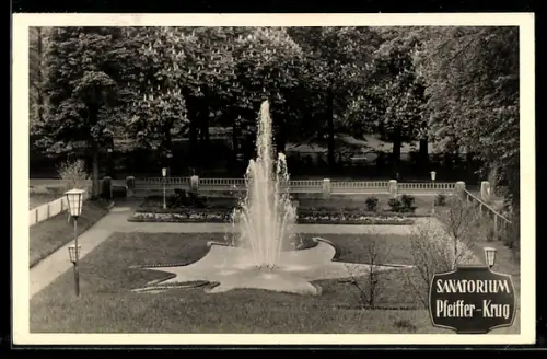 AK Bad Orb, Sanatorium Pfeiffer-Knug, Springbrunnen im Park