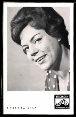 AK Musikerin Barbara Kist schaut seitlich
