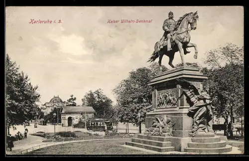 AK Karlsruhe i. B., Kaiser Wilhelm-Denkmal mit Strassenpartie