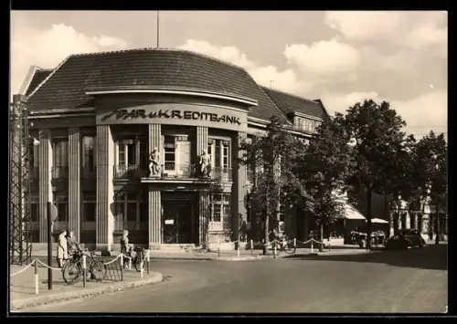 AK Falkensee /Bez. Potsdam, Strasse des Friedens mit Sparkasse