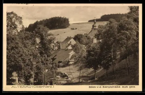 AK Altenau /Oberharz, Blick von der Bergstrasse auf Kirche und Ortsansicht