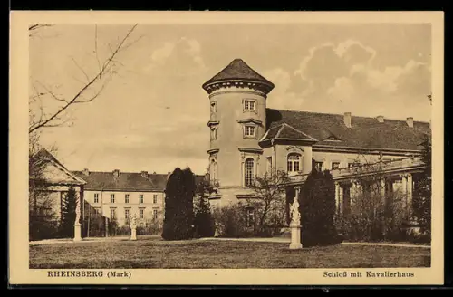 AK Rheinsberg /Mark, Schloss mit Kavaliershaus