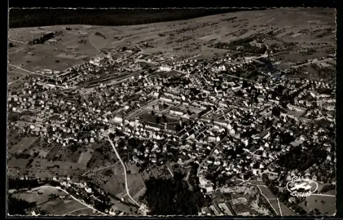 AK Freudenstadt im Schwarzwald, Luftaufnahme der Stadt