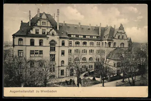 AK Wiesbaden, Augenheilanstalt mit Strassenpartie