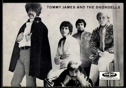 AK Musiker Tommy James and the Shondels in extravaganter Kleidung