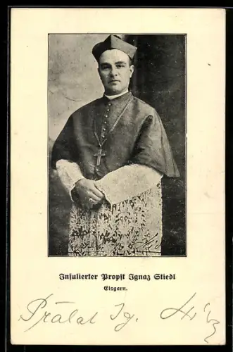 AK Probst Ignaz Stiedl in vollem Ornat