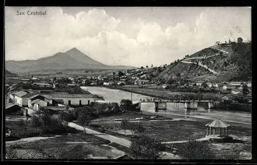 AK San Cristobal, Stadtpanorama mit Fluss und Brücke