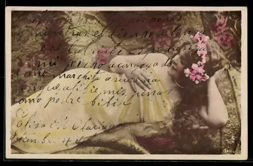 Foto-AK NPG Nr. 283/4: Liegendes junges Mädchen mit Blumen im Haar