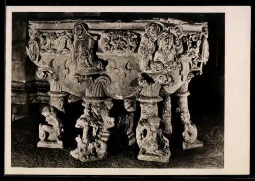 Foto-AK Deutscher Kunstverlag, Nr. 10: Limburg a. d. Lahn, Dom, Taufstein