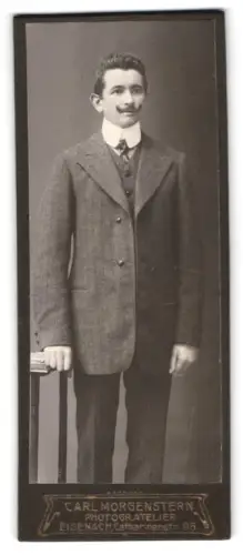 Fotografie Carl Morgenstern, Eisenach, Katharinenstr. 95, Eleganter Herr im Anzug