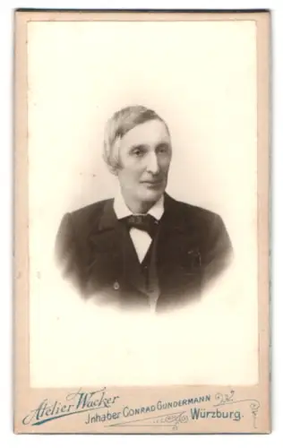 Fotografie Atelier Wacker, Würzburg, Weingartenstrasse 39, Porträt eines Mannes