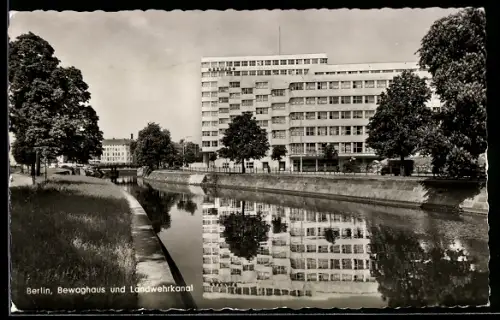 AK Berlin, Bewaghaus und Landwehrkanal, Bauhaus