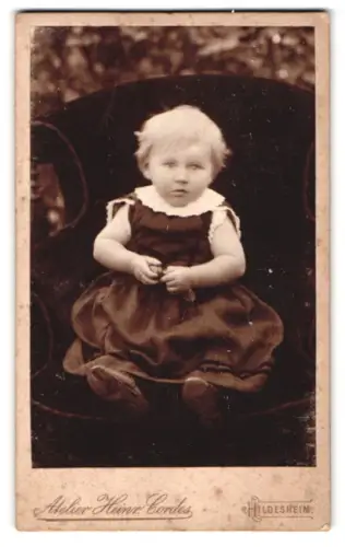 Fotografie Atelier Heinz Cordes, Hildesheim, Zingel 19, Porträt eines Kleinkinds