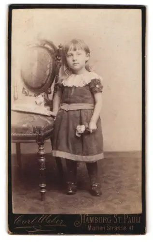 Fotografie Carl Weber, Hamburg-St. Pauli, Marienstrasse 41, Porträt eines kleinen Mädchens