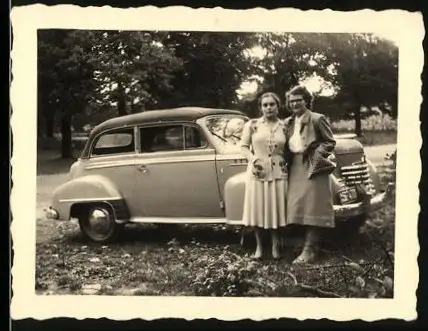 Fotografie Photofreund, Bad Homburg, Auto Opel Cabrio, Hausfrauen nebst PKW