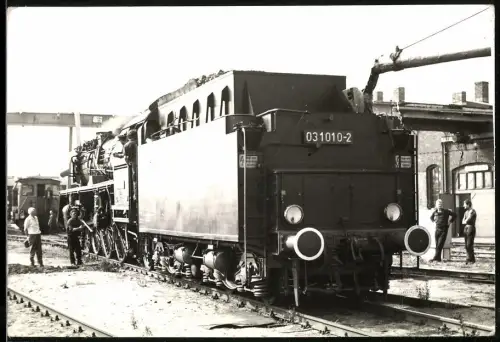 Fotografie Max Biermann, Jerichow, DDR Reichsbahn Tender-Lokomotive Nr. 03 1010-2