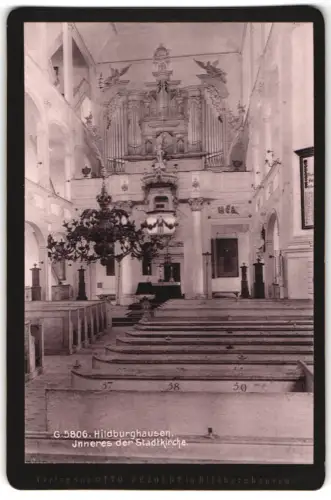Fotografie Otto Pezoldt, Hildburghausen, Ansicht Hildburghausen, Inneres der Stadtkirche mit Orgel