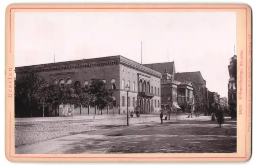 Fotografie Römmler & Jonas, Dresden, Ansicht Breslau, Schweidnitzer Strasse, Gebäude mit Wachhäusern