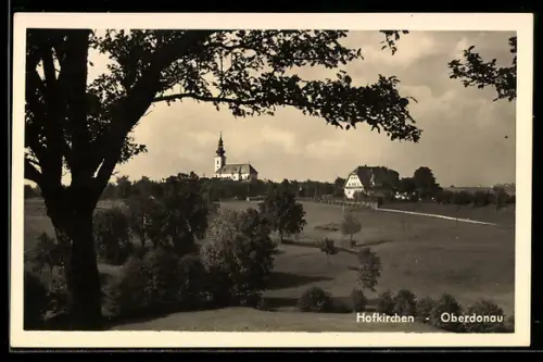 AK Hofkirchen / Oberdonau, Partie mit Kirche