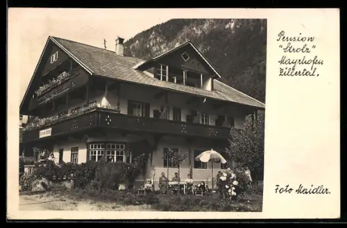 AK Mayrhofen, Pension Strolz mit Leuten im Garten