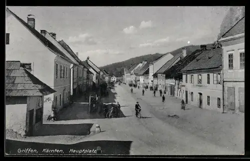 AK Griffen /Kärnten, Passanten am Hauptplatz