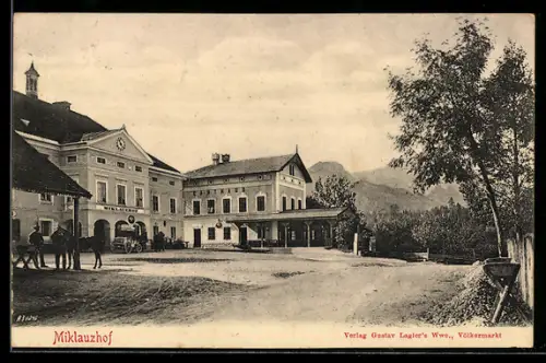 AK Sittersdorf, Gasthaus Miklauzhof mit Vorplatz