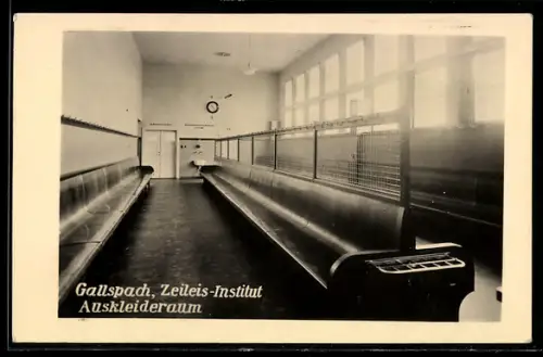 AK Gallspach, Zeileis-Institut, Auskleideraum