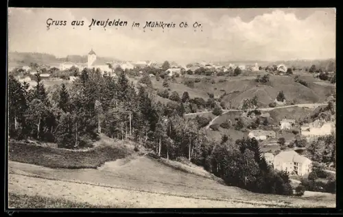 AK Neufelden im Mühlkreis, Landschafts-Panorama mit Ortsansicht
