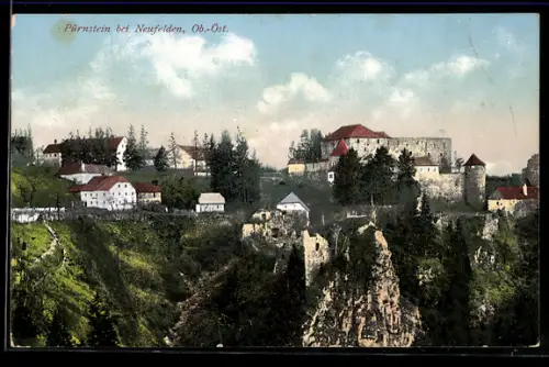 AK Pürnstein bei Neufelden, Burg auf Felsklippe mit Ortspanorama