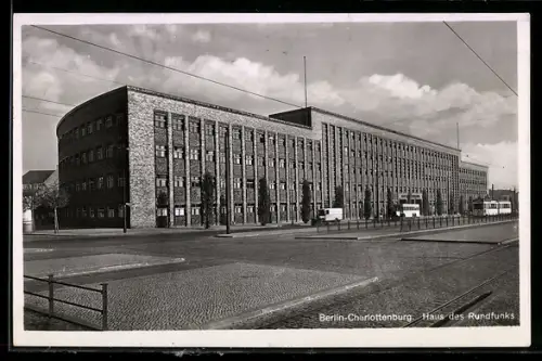 AK Berlin-Charlottenburg, Haus des Rundfunks, Strassenbahn